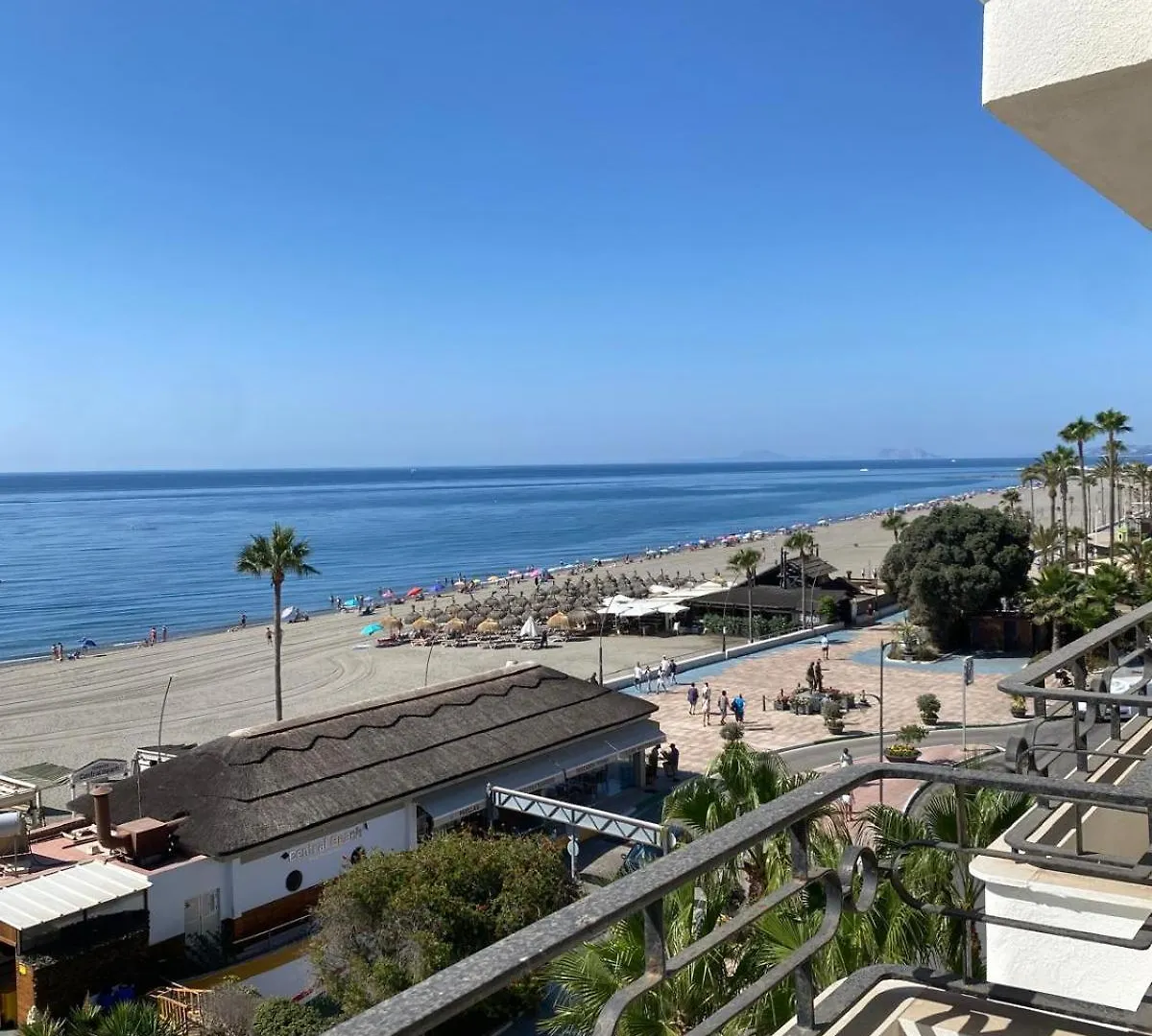 Apartment Vivienda Monterreal Primera Linea Playa Estepona